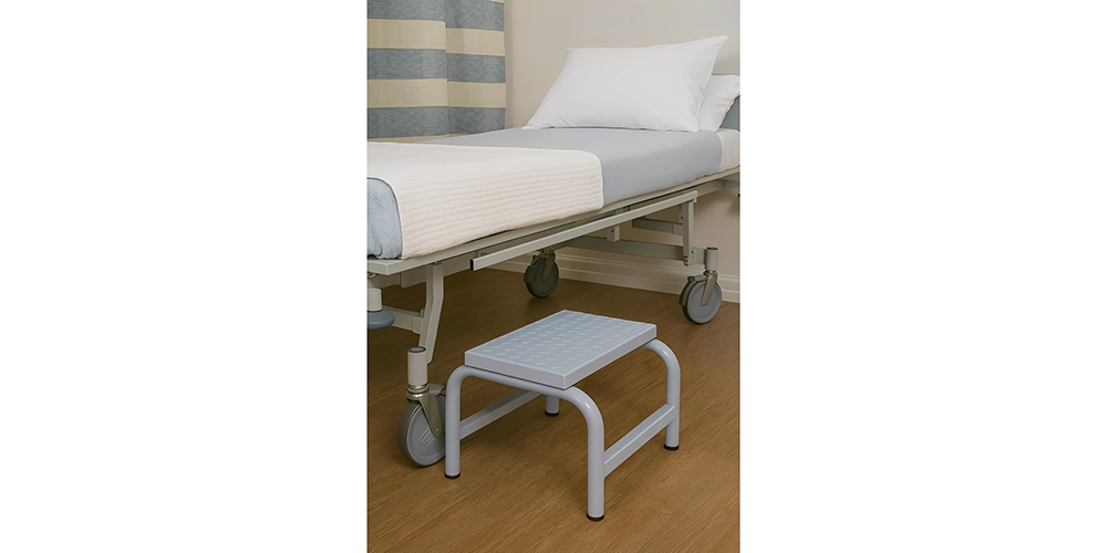 پله کنار تخت بیمار